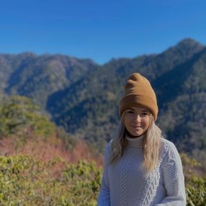 Meet your Posher, Vanessa